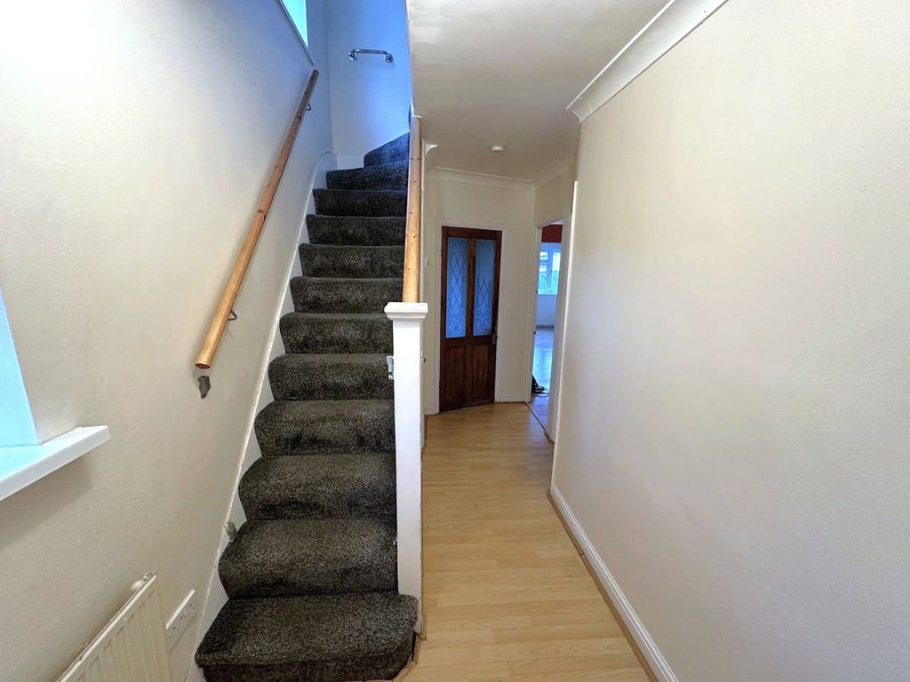 Property photo 2 of 13 Entrance Hallway