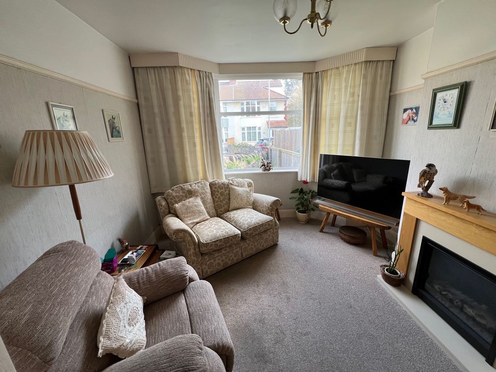 Property photo 3 of 27 Img_9583