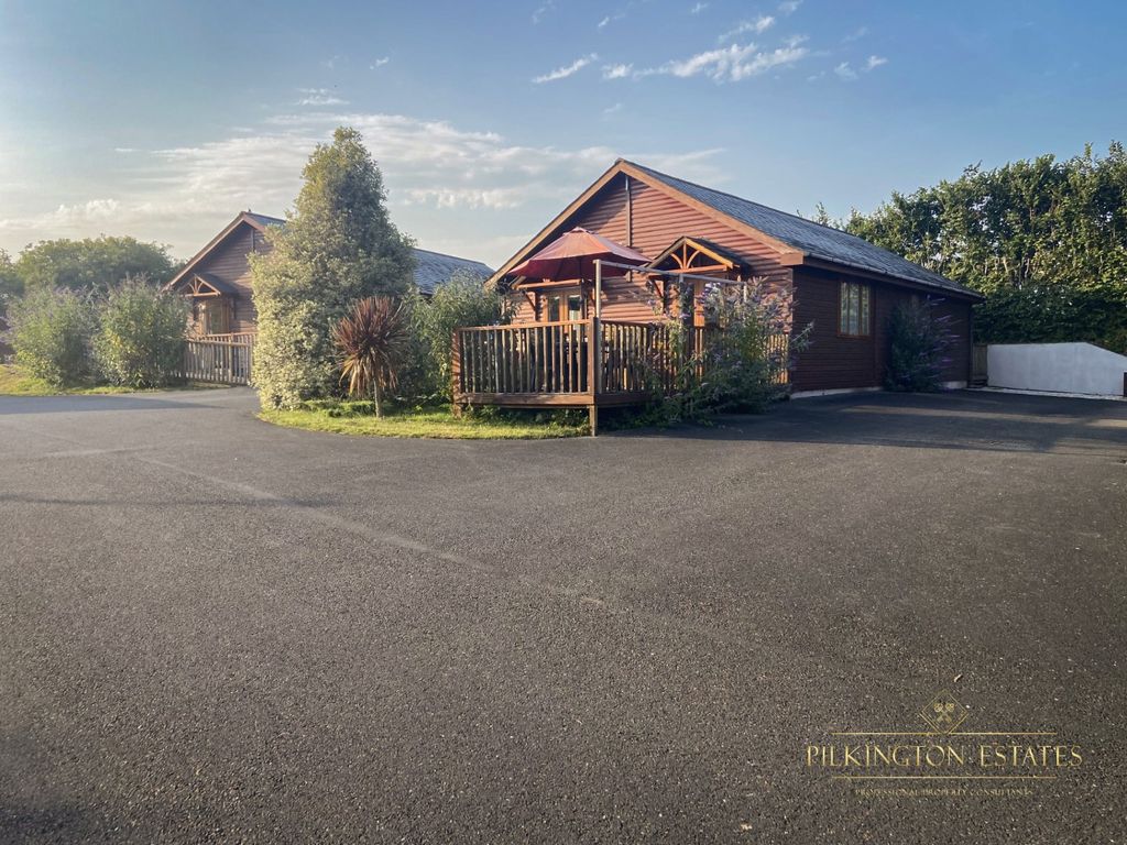 Property photo 1 of 17 4699862