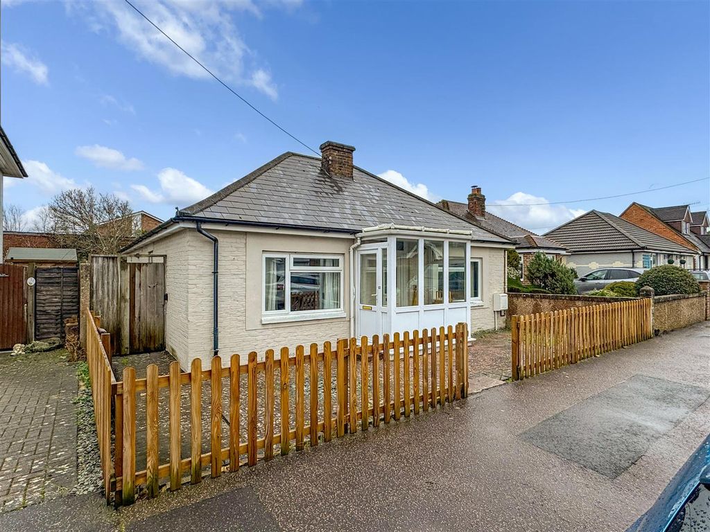 Property photo 1 of 12 Img_2350 Can The Puddles And Bins Be Edited Out-.J