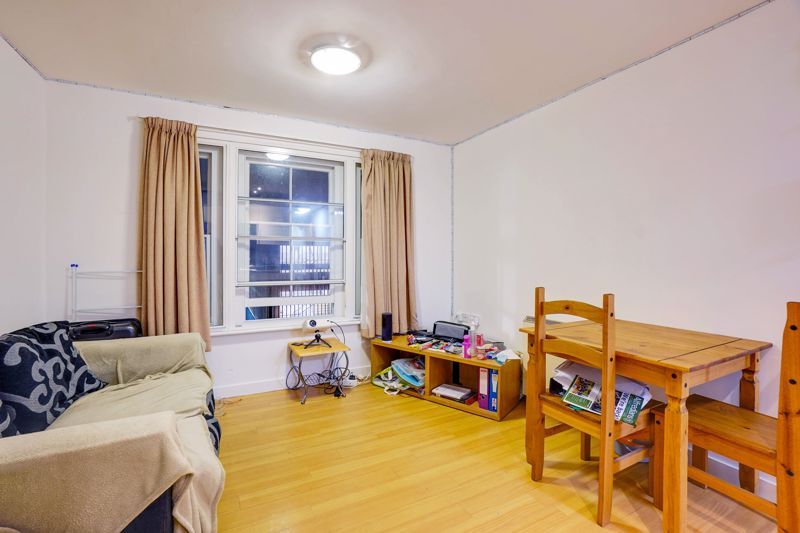 Property photo 2 of 7 Photo 5