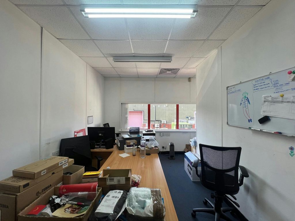 Property photo 2 of 5 P2.Jpg