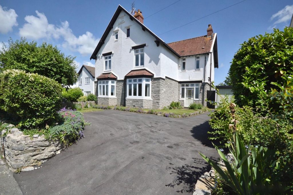 Property photo 1 of 25 Outside
