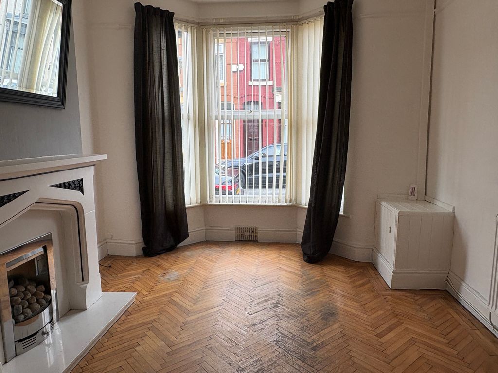 Property photo 2 of 8