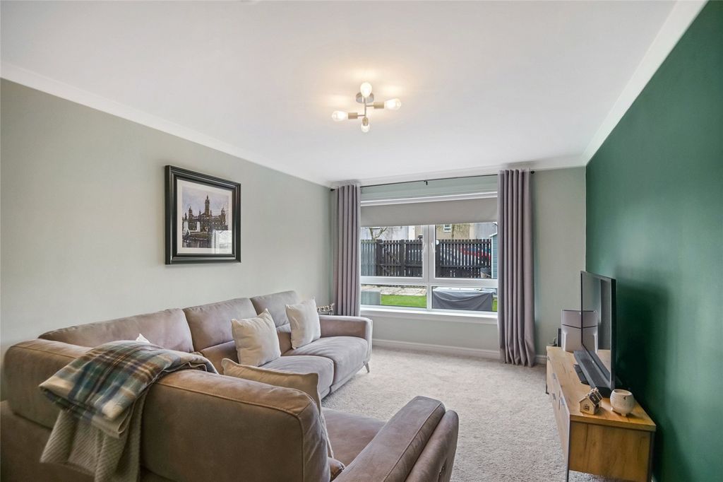 Property photo 2 of 23 Picture No. 08