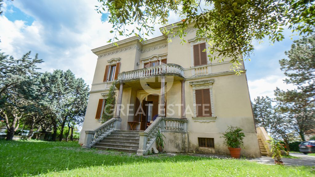 Property photo 3 of 46