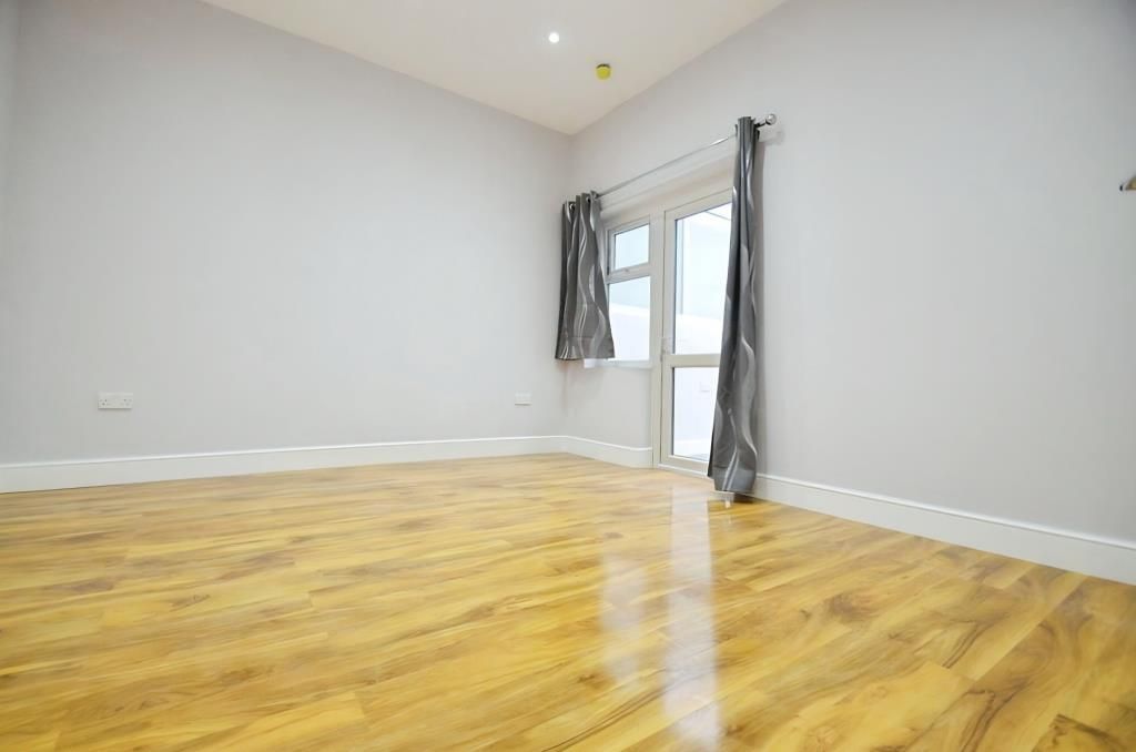 Property photo 3 of 11 Reception Room