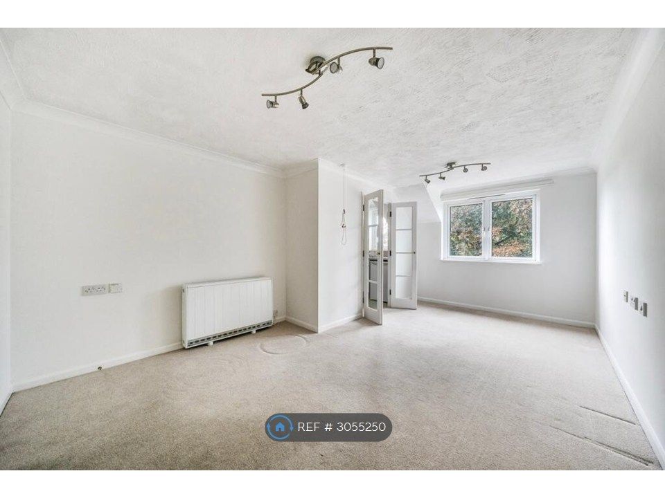 Property photo 3 of 9