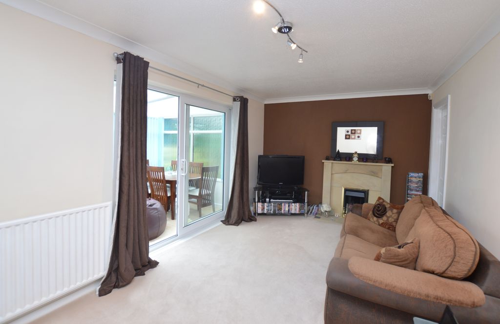 Property photo 3 of 8