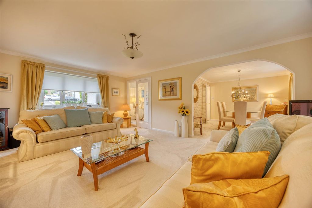 Property photo 3 of 29 16_Redhill_Views_Lennoxtown_014.Jpeg