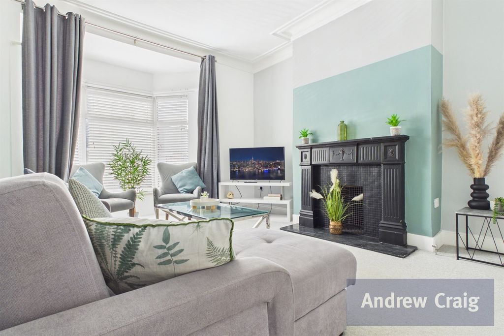 Property photo 1 of 18 (Main)