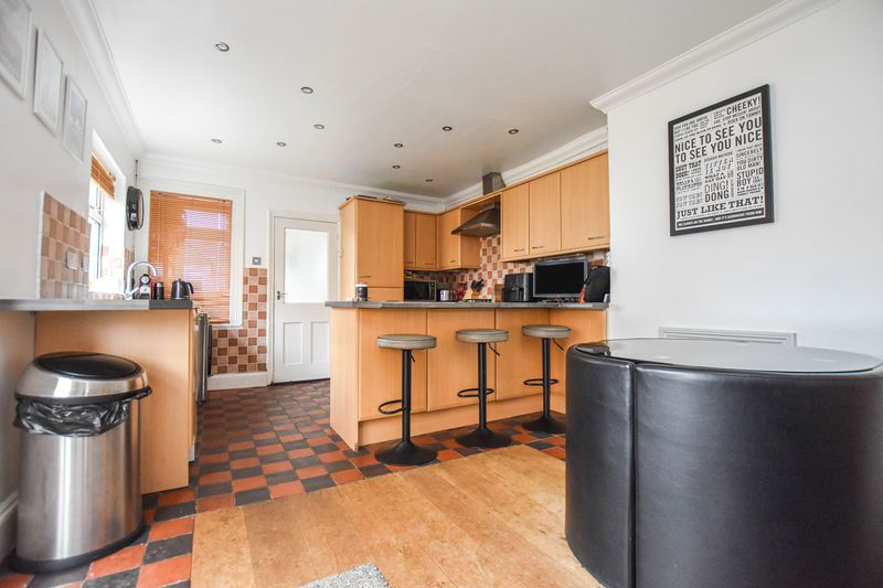 Property photo 2 of 16 Photo 5