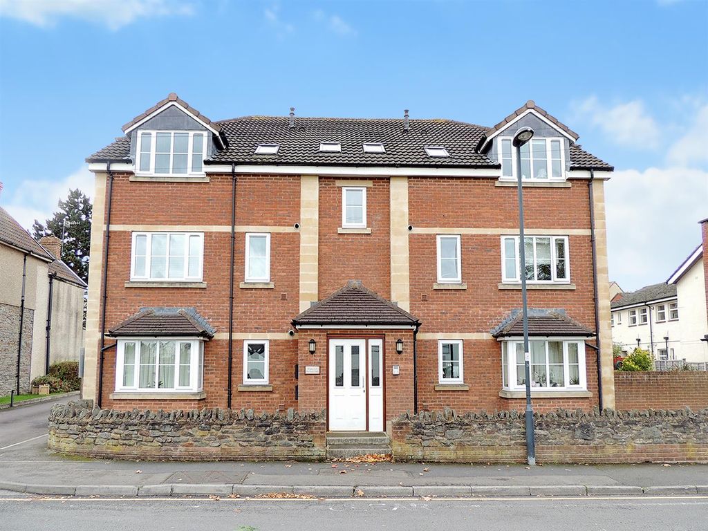 Property photo 1 of 8