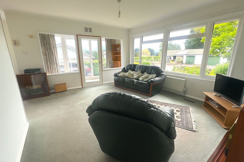 Property photo 3 of 14 Picture No. 06
