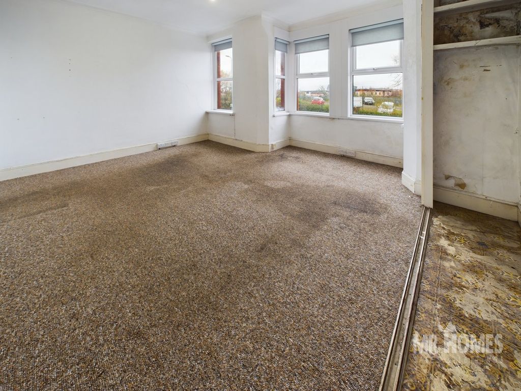 Property photo 3 of 24