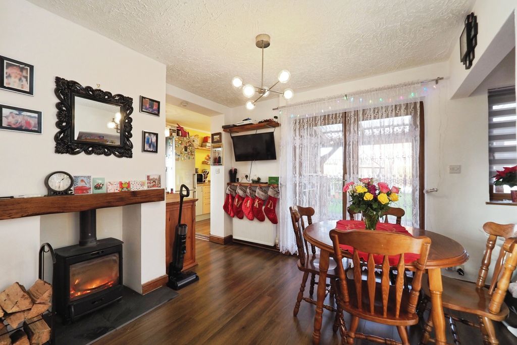 Property photo 2 of 20 Img_4100