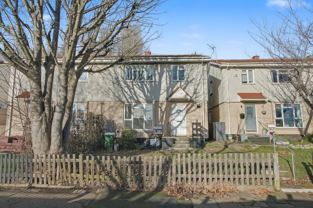 Property photo 1 of 16 107 Halcot Avenue, Bexleyheath, Kent, Da6 7Qa