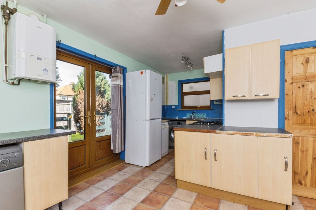 Property photo 3 of 15 Kitchen