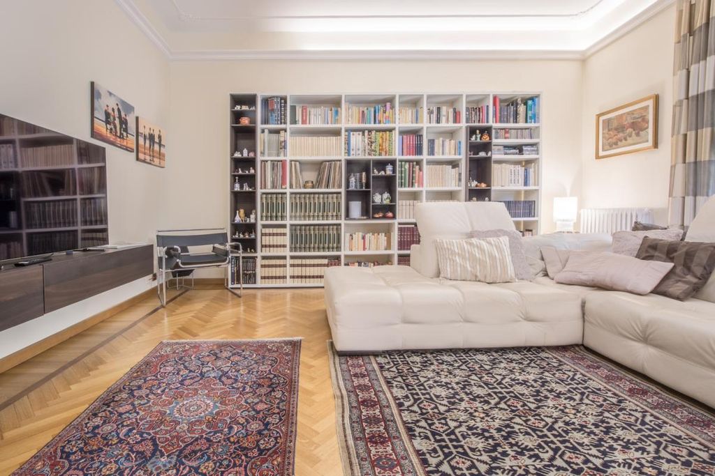 Property photo 3 of 35