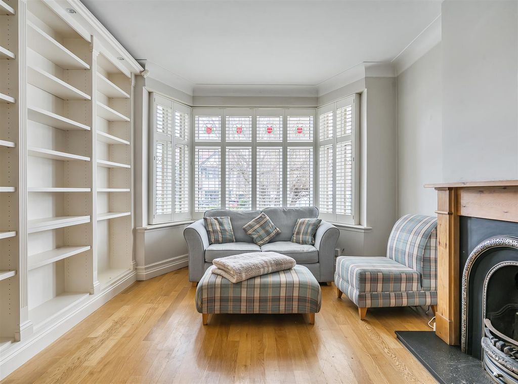 Property photo 3 of 21 18982261 (4).Jpg