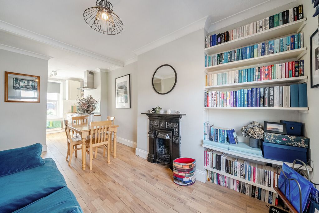 Property photo 1 of 8 1514629-15-6A91E7...