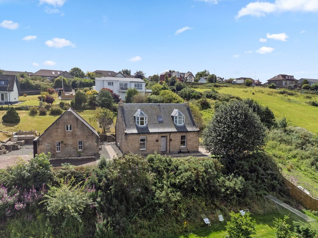 Property photo 1 of 66