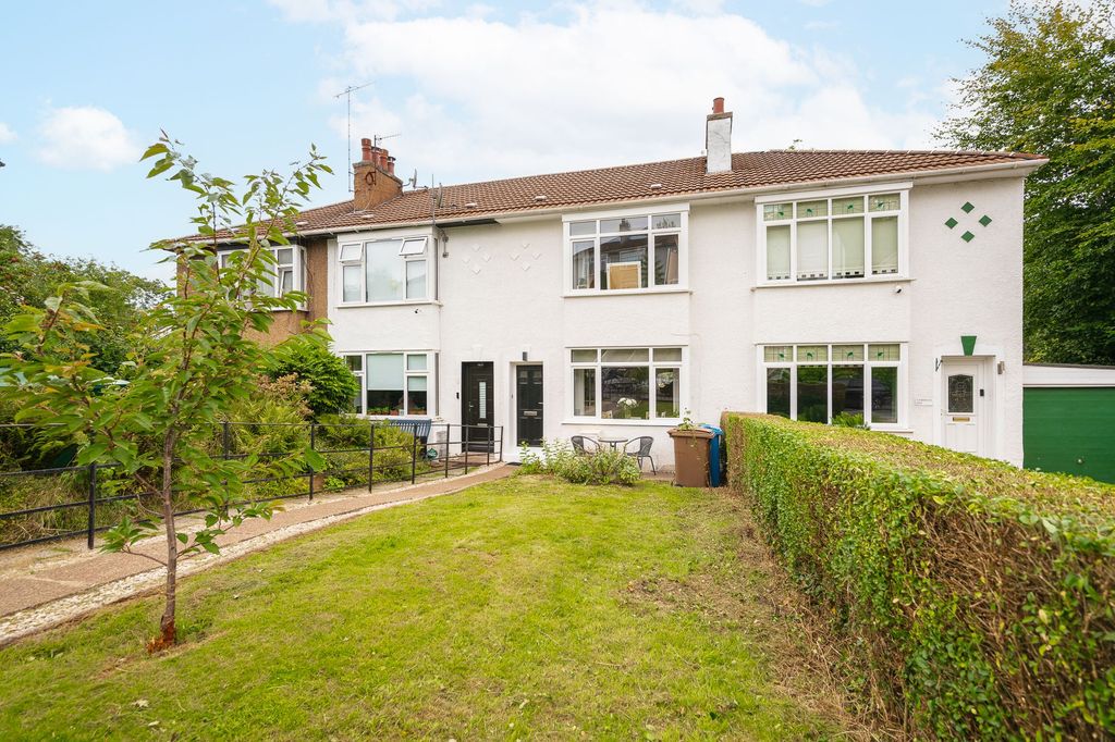 Property photo 1 of 32