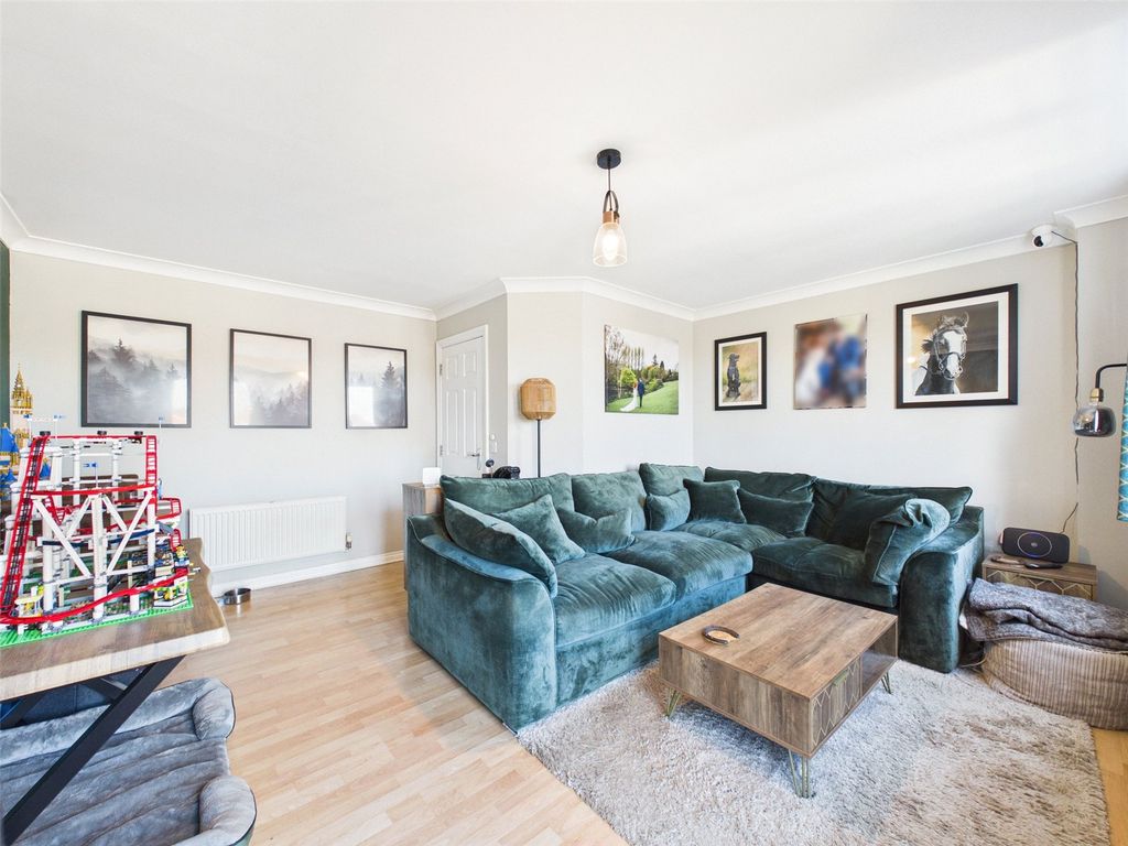 Property photo 3 of 14 Picture No. 15