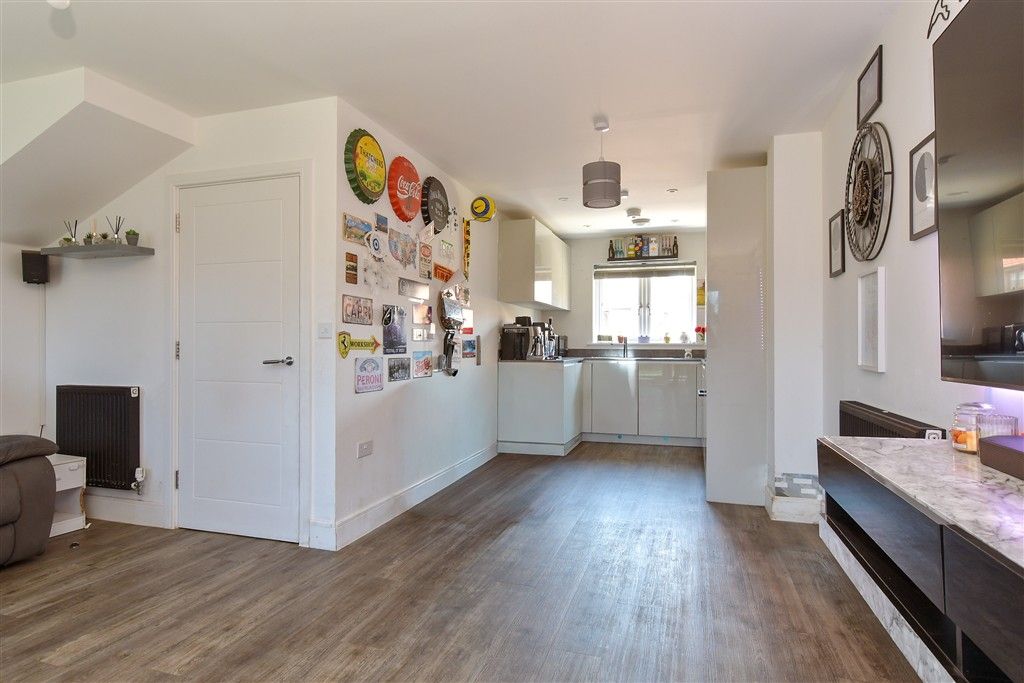 Property photo 3 of 8 Kitchen/Lounge/ Dining Area