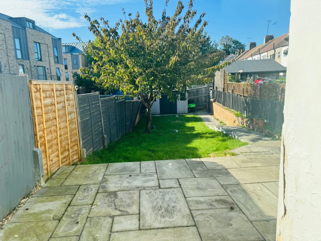 Property photo 2 of 12
