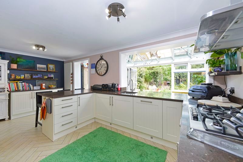 Property photo 3 of 17 Photo 9