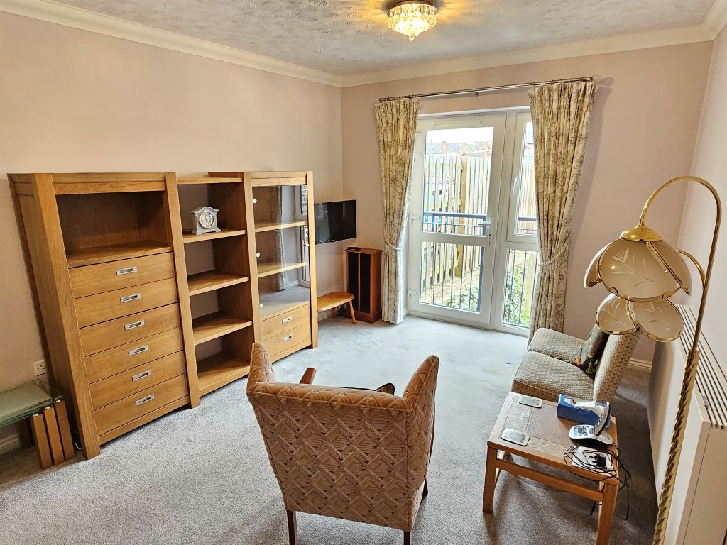 Property photo 3 of 17
