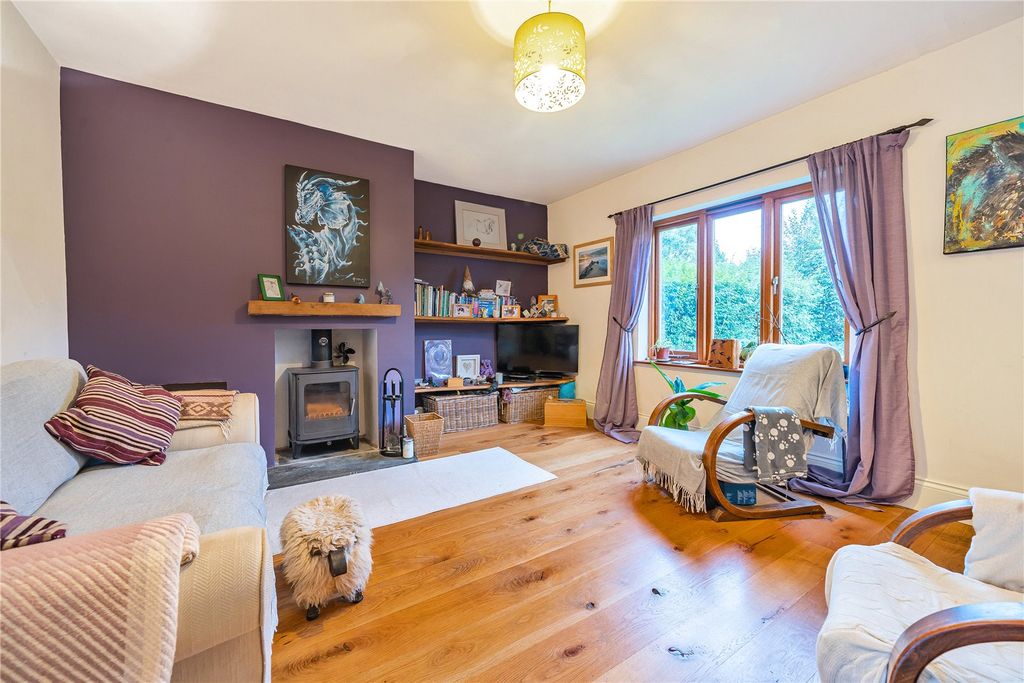 Property photo 3 of 19 Picture No. 11