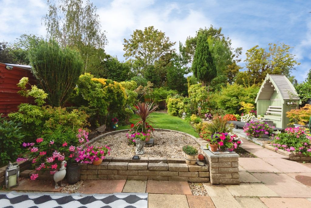 Property photo 2 of 19 Pbox-Img.Jpg