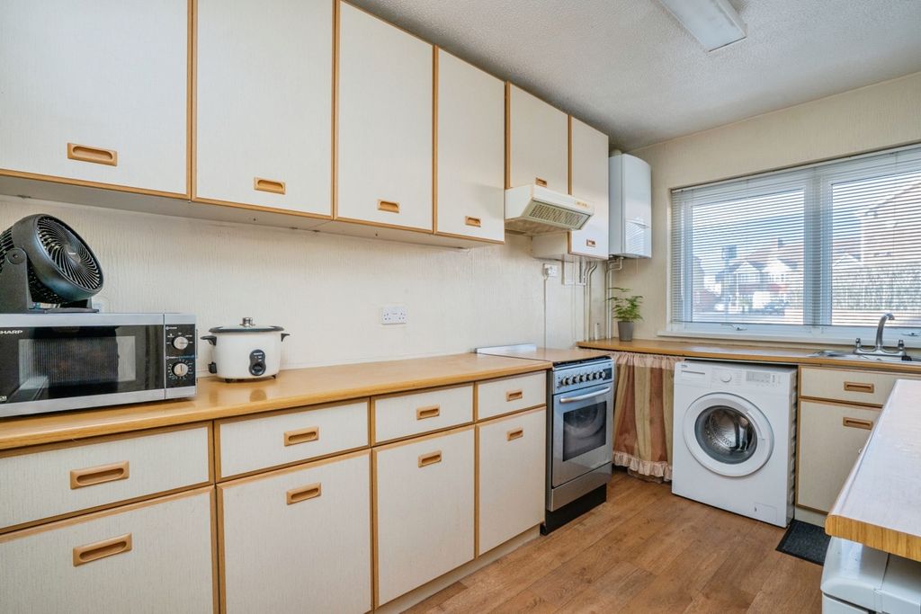 Property photo 3 of 20 Pbox-Img.Jpg