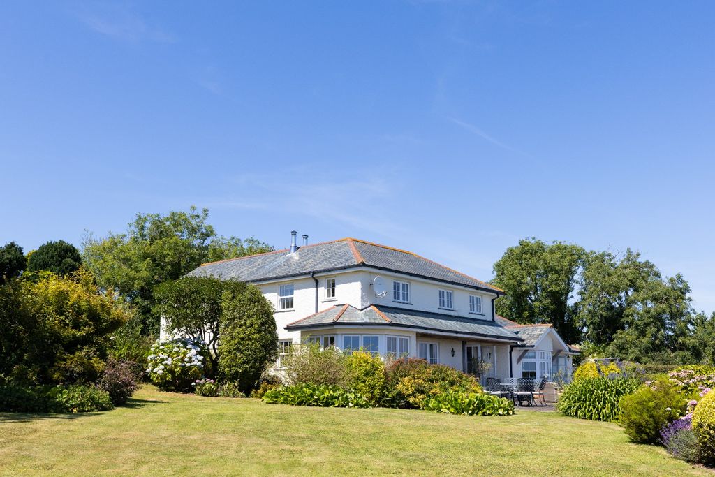 Property photo 2 of 38 5009524