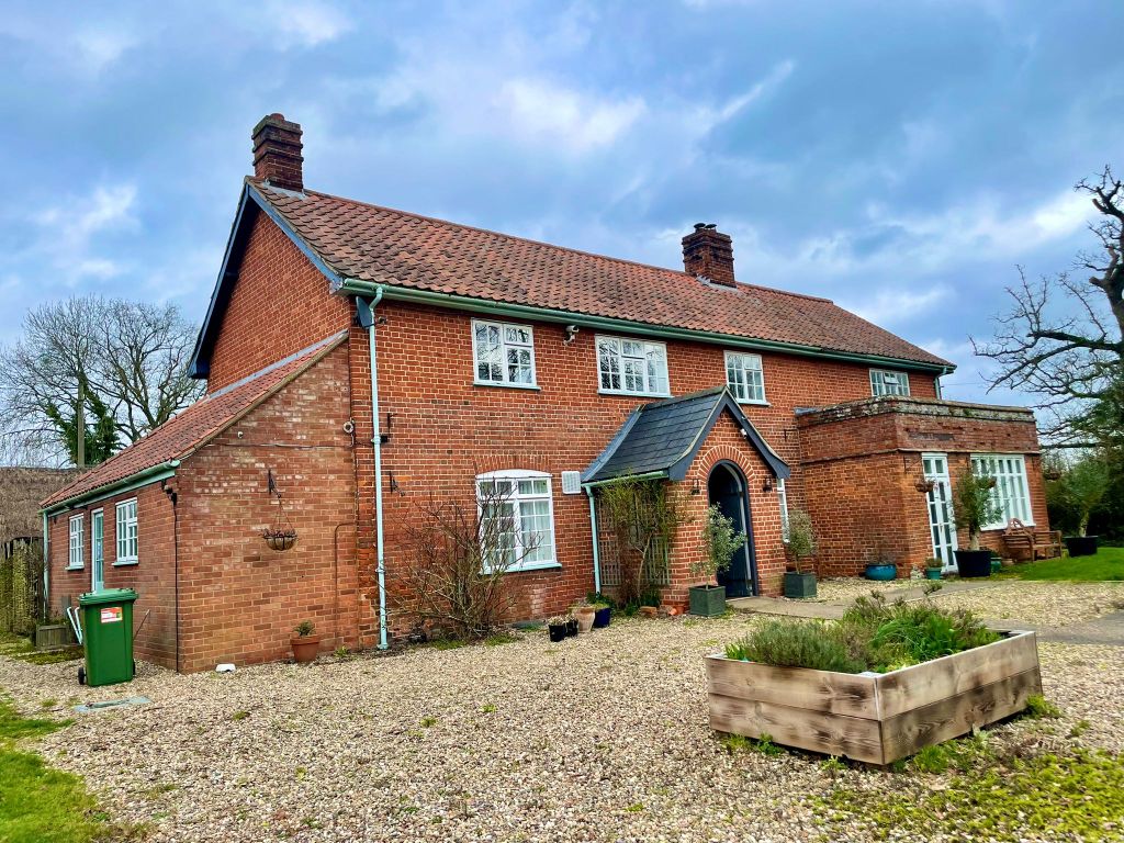 Property photo 1 of 21