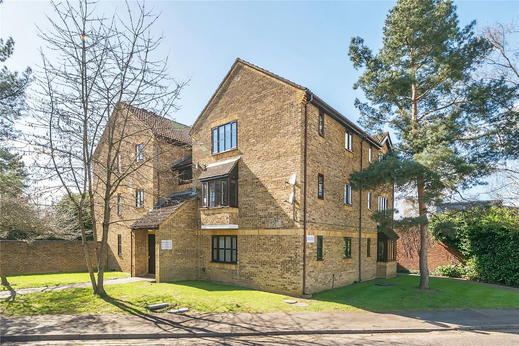 Property photo 1 of 18 Picture No. 04