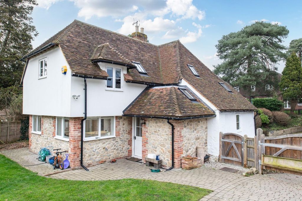 Property photo 1 of 14 Rear