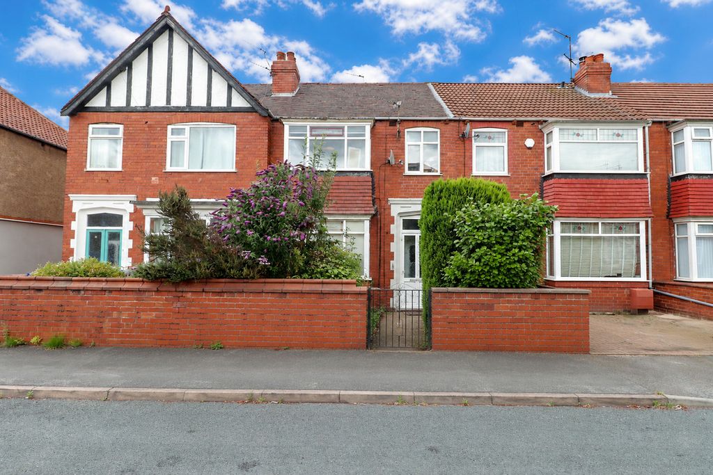 Property photo 1 of 13