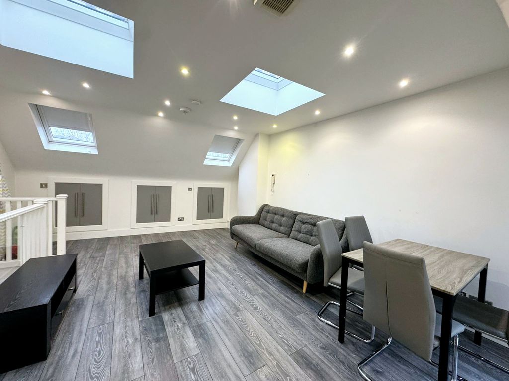 Property photo 2 of 10 Gallery