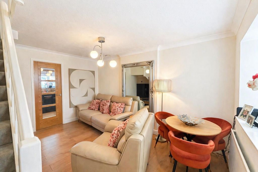 Property photo 3 of 15 C783Fe5F-2Bce-49C1-88B7-F1A2E47C186A.Png