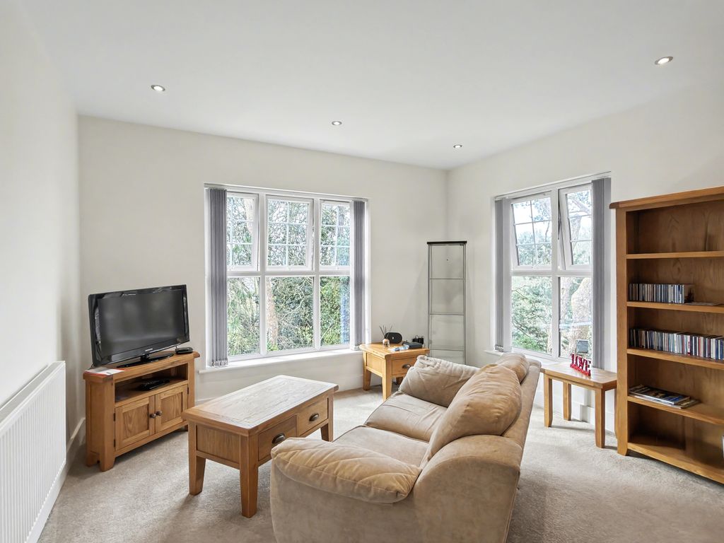 Property photo 3 of 13