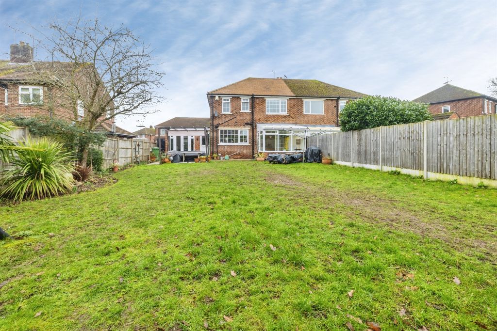 Property photo 2 of 20