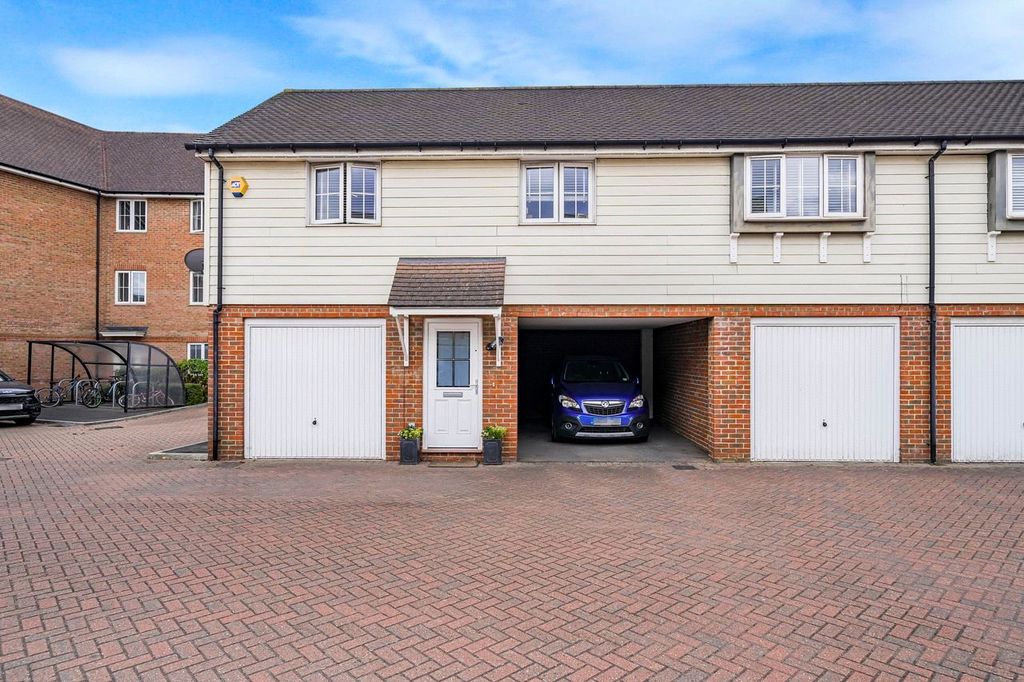 Property photo 1 of 25 Picture No. 32