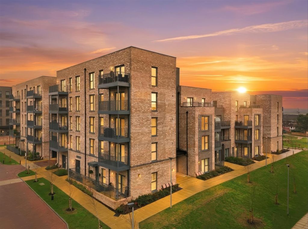 Property photo 1 of 13 1_001_Dji_20260202105301_0001_d_Twilight_0d2B75d5-