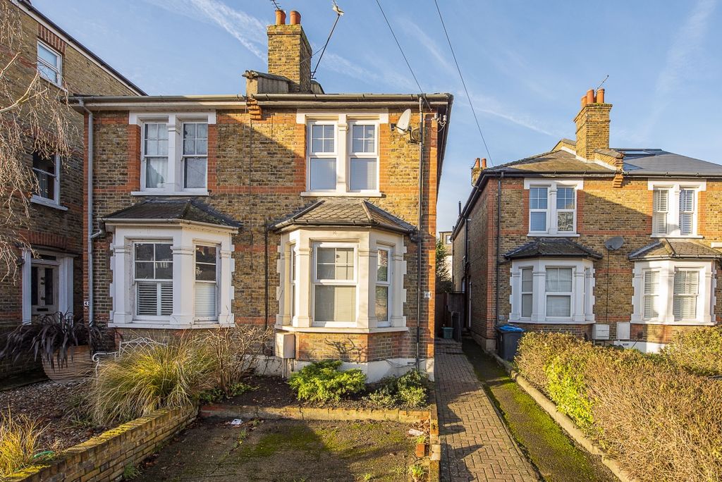 Property photo 1 of 10 0004