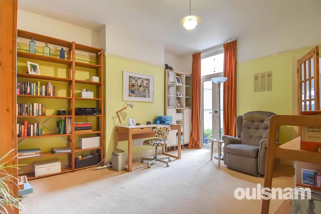 Property photo 3 of 16 Picture No. 20