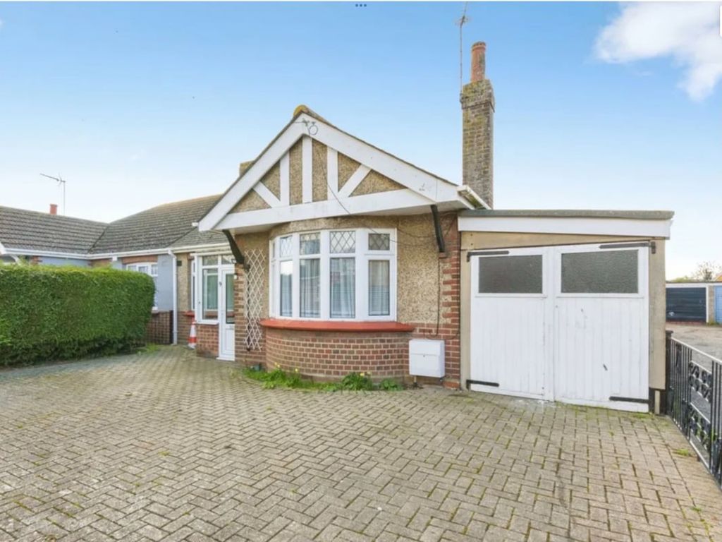 Property photo 2 of 25