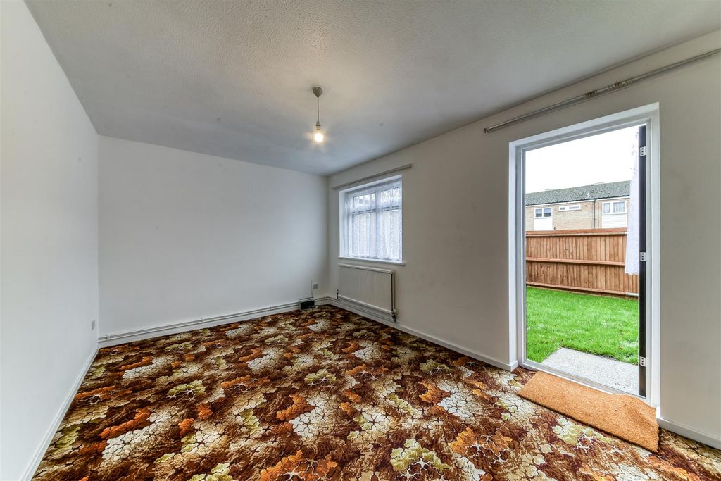 Property photo 3 of 16